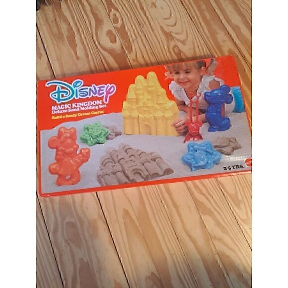 NEW Vintage 1988 Mattel Disney Magic Kingdom Sand Molding Kit SEALED - Picture 1 of 2